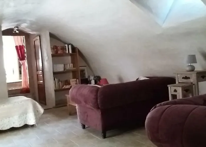 Le Passe Compose Millau